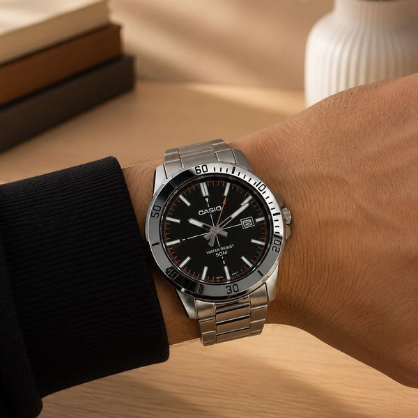 Чоловічий годинник Casio MTP-VD01D-1E2 1141-0203 фото