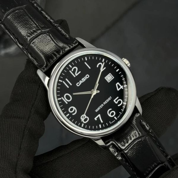 Чоловічий годинник Casio MTP-V002L-1B 1141-0347 фото