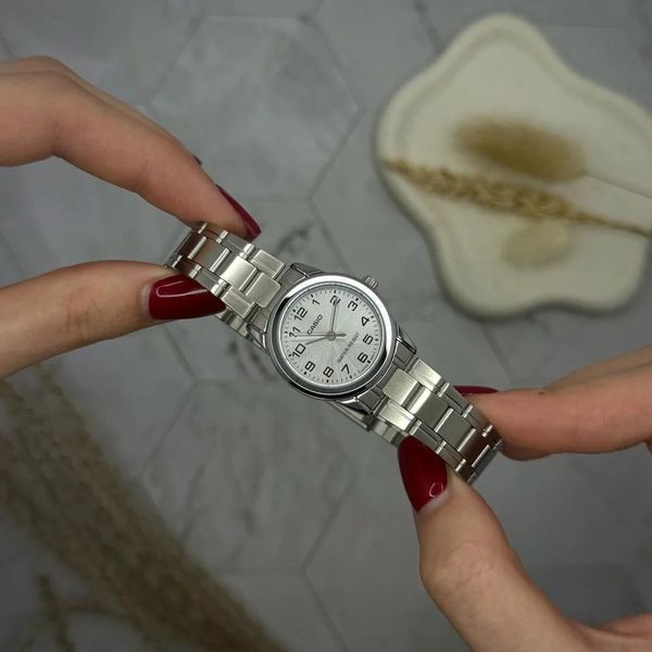 Жіночий годинник Casio LTP-V001D-7B 1141-0126 фото