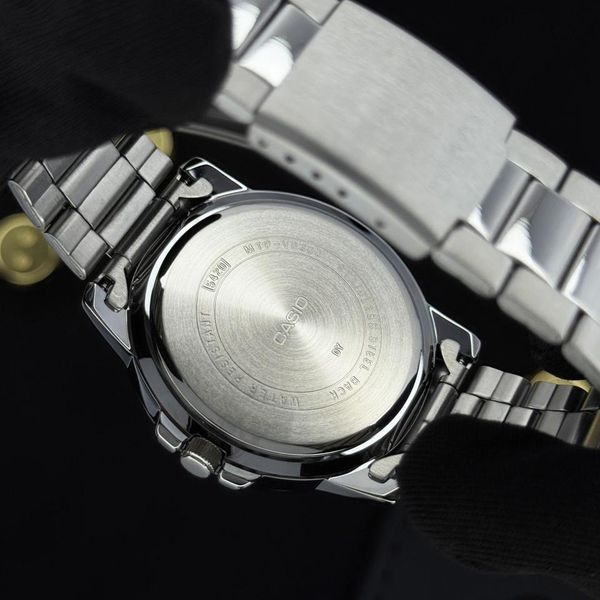 Чоловічий годинник Casio MTP-VD300D-1E 1141-0327 фото