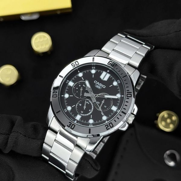 Чоловічий годинник Casio MTP-VD300D-1E 1141-0327 фото