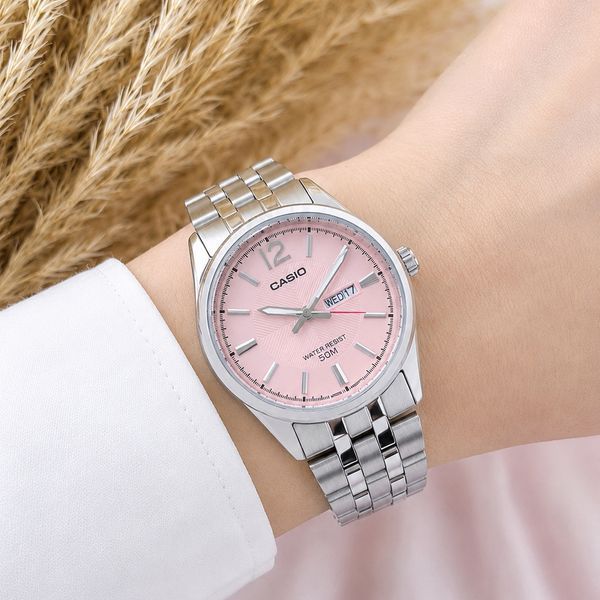 Жіночий годинник Casio LTP-1335D-5A 1141-0242 фото