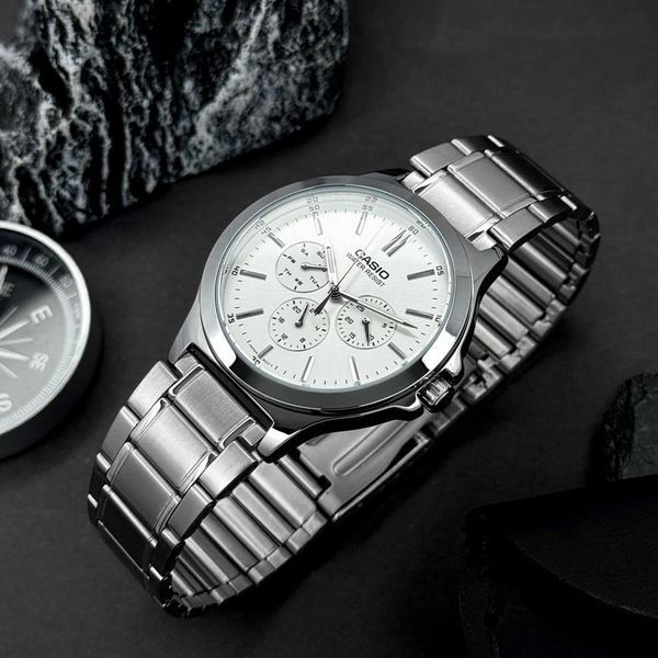 Чоловічий годинник Casio MTP-V300D-7A 1141-0170 фото